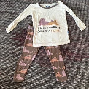 Kickee Pants Lion Family Pajama Set, 12-18 months, GUC